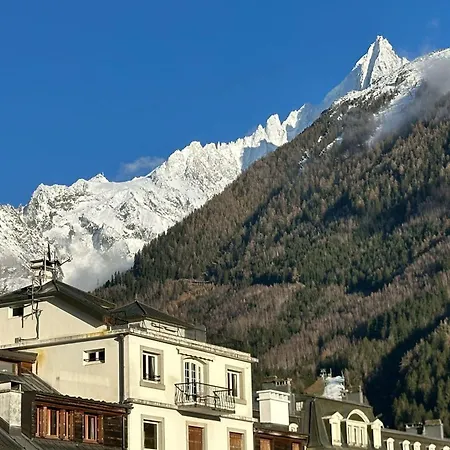 Apartamento Charming Mont-blanc View In Chamonix
